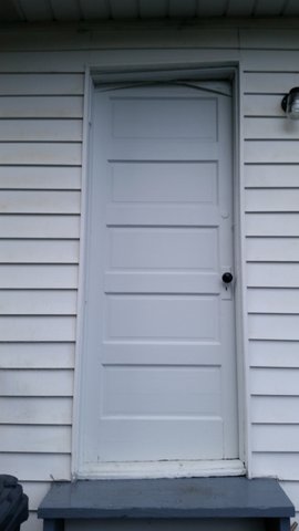 old exterior door needing to be replaced in gladstone oregon